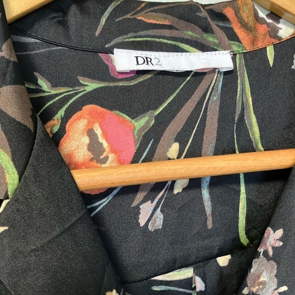 DR2 Floral Black Shirt - Picture 4 of 6